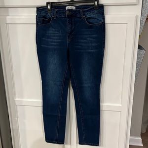 Women’s Harmony and Havoc stretch jeans size 12.
